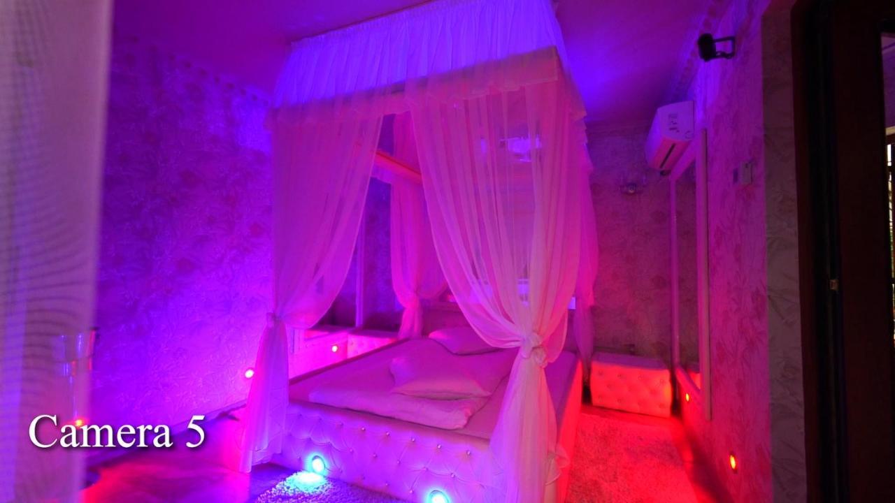 Anadi Hotel Boutique Only Adult Brașov Exterior foto